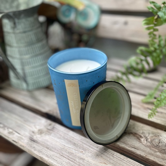 Sale‼️Celestial Waters Scented Candle by Paper White -14.3 oz - Picture 10 of 11